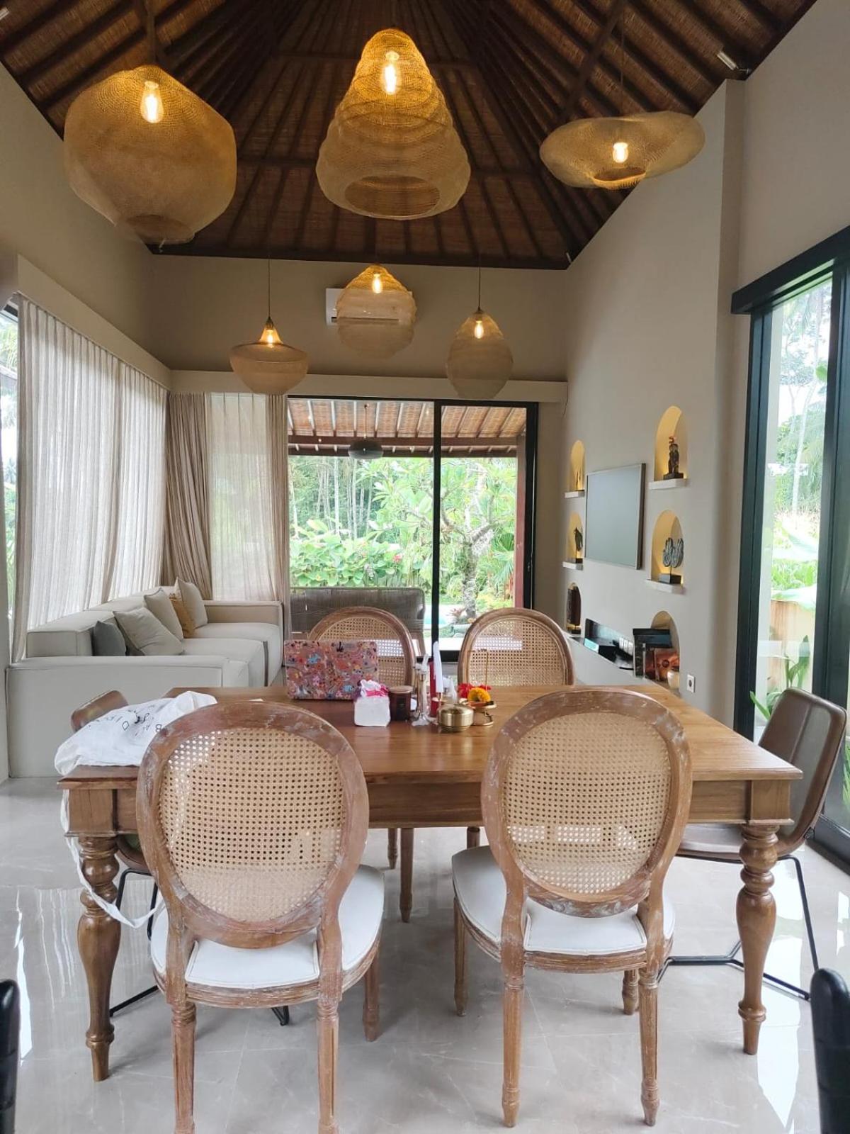 Adi Laxmi Villa Ubud Buitenkant foto